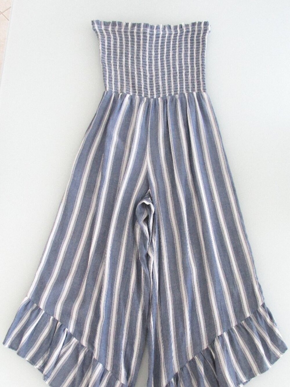 Angie (NWT) Women's Wide Leg Striped Jumpsuit/Romper Size Medium